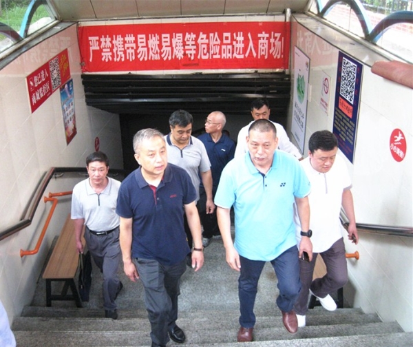 检查出入通道_副本.jpg