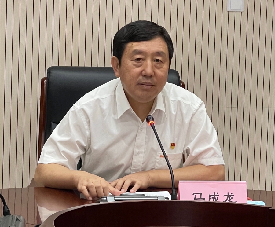 市人防办副主任马成龙到指挥保障中心党支部上党课